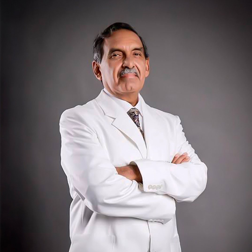 Dr_Walter_Navarro2.jpgaaa